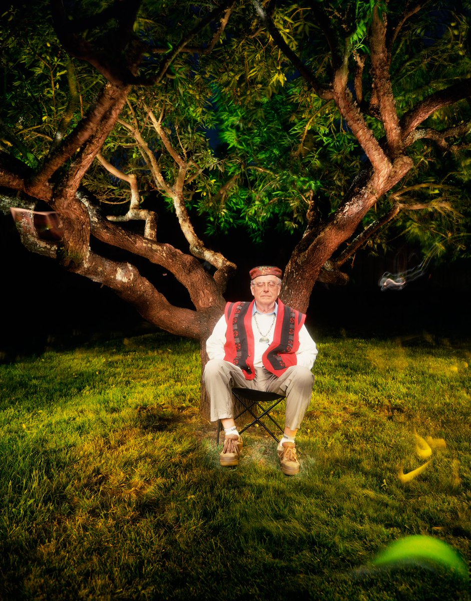 "Every light painting I’ve made since 1977 has been made in total darkness. The exposure times vary between some minutes and some hours per sheet of film." Dean Chamberlain

Ralph Metzner currently available for 0.165 ETH 👇opensea.io/assets/ethereu…