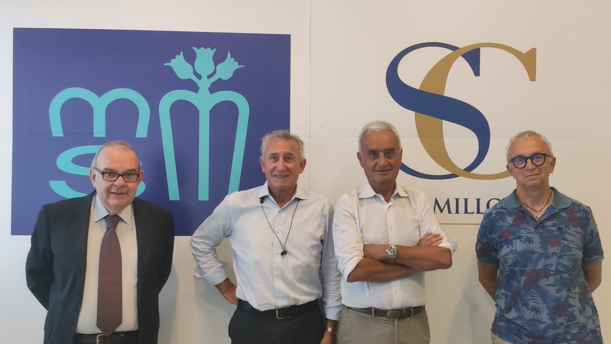 Lieti di aver accolto il Dott. Luciano Flor, Direttore Generale della sanità regionale del #Veneto, venuto oggi in visita presso il nostro #IRCCS per vedere dal vivo le ultime tecnologie e infrastrutture della #ricerca acquisite ed implementate nelle ultime settimane.
#sanità