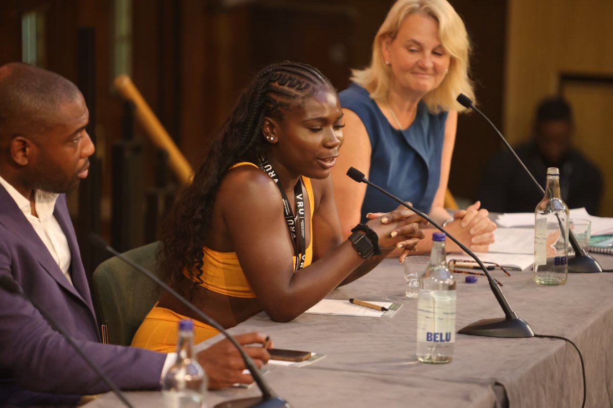 LDN_VRU's tweet photo. Powerful conversations in our VRU conference, Reducing violence across London: Progress, Plans and Partnerships. Lots of fantastic contributions so far from @nathanielpeat @BCWLindsay @maureen0207 @GLFoundation_ @martinpgriff and our young people
#VRULetsTalk https://t.co/wtNgNXbWdz