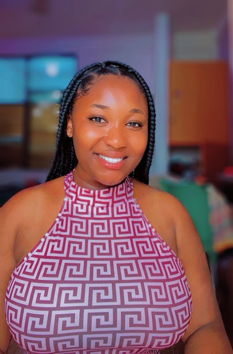 Can I dm ? 😉⚘⚘⚘