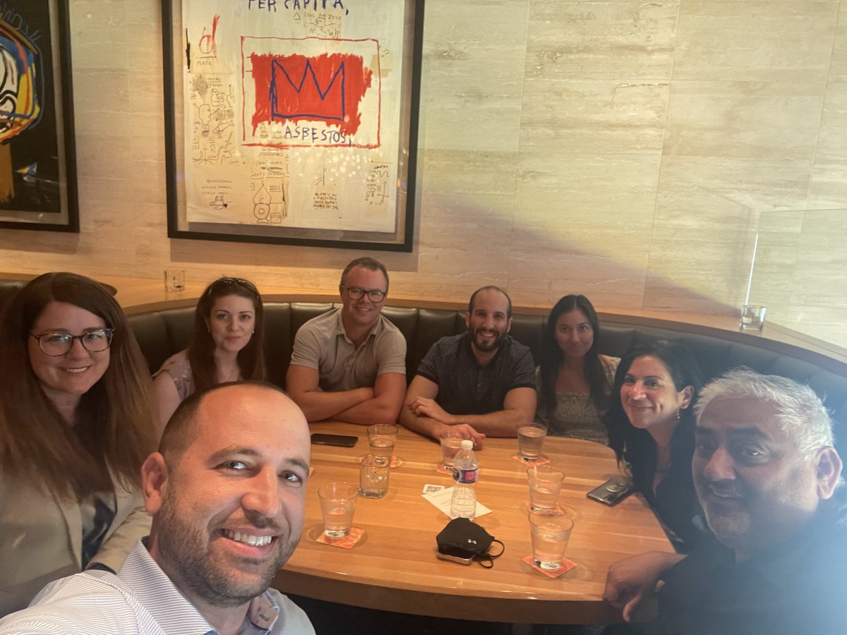 Had a great night with the RIS Senior Leadership team! Thrilled to be part of this team <a href="/KarenYoussef_TD/">Karen Youssef</a> @iliafeldmanTD <a href="/sonesh_mistry/">Sonesh Mistry</a>