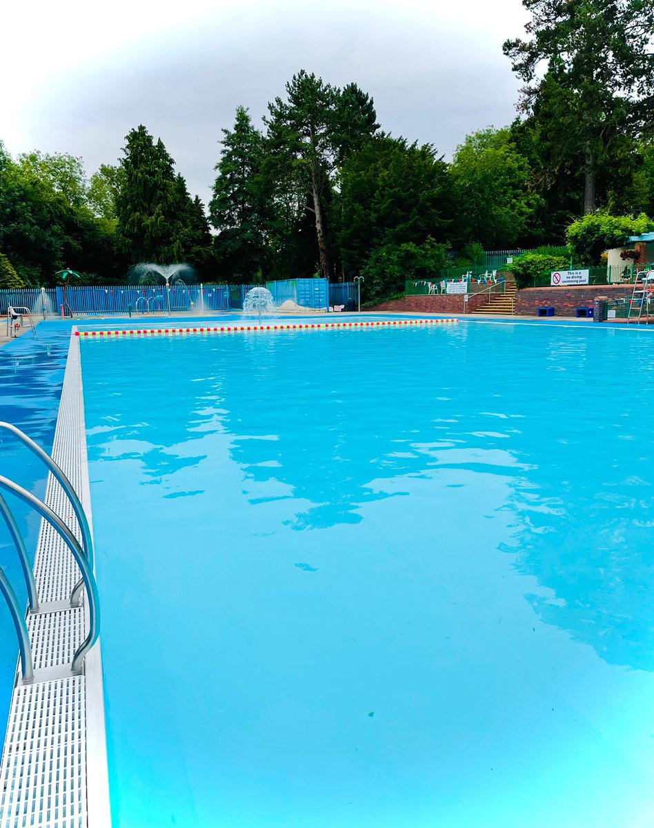 Brilliant day at Droitwich Lido with all our year 7&amp;8 children. The perfect way to cool off and have some fun. #leavers #droitwichlido <a href="/CRSTrust/">Central Region Schools Trust</a> <a href="/droitwichlido/">FODSL</a>