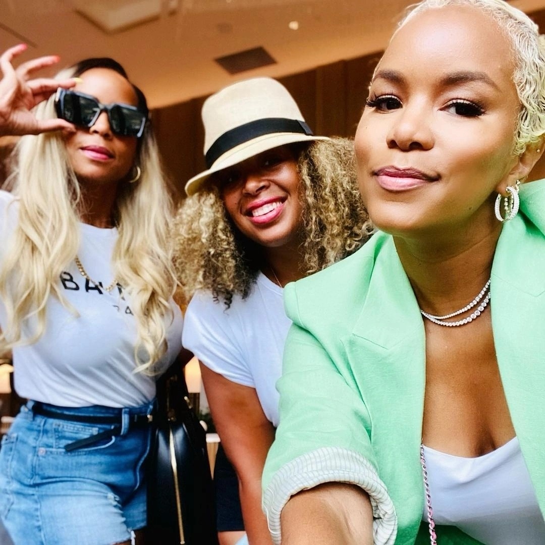 Synergi Salon (@synergisalon) on Twitter photo Who's crushing on this too on this Synergi's Woman Crush Wednesday?
We are crushing on @letoyaluckett with this blonde and beautiful #cutlife + color style!
Thanks for the hair inspo @letoyaluckett
& <a href="/thecutlife/">The Cut Life</a>
✂️ styled by @thastylist18
MUA <a href="/colordujour/">Alaina Saulsberry</a>
#shorthair #curls Who's crushing on this too on this Synergi's Woman Crush Wednesday?
We are crushing on @letoyaluckett with this blonde and beautiful #cutlife + color style!
Thanks for the hair inspo @letoyaluckett
& <a href="/thecutlife/">The Cut Life</a>
✂️ styled by @thastylist18
MUA <a href="/colordujour/">Alaina Saulsberry</a>
#shorthair #curls