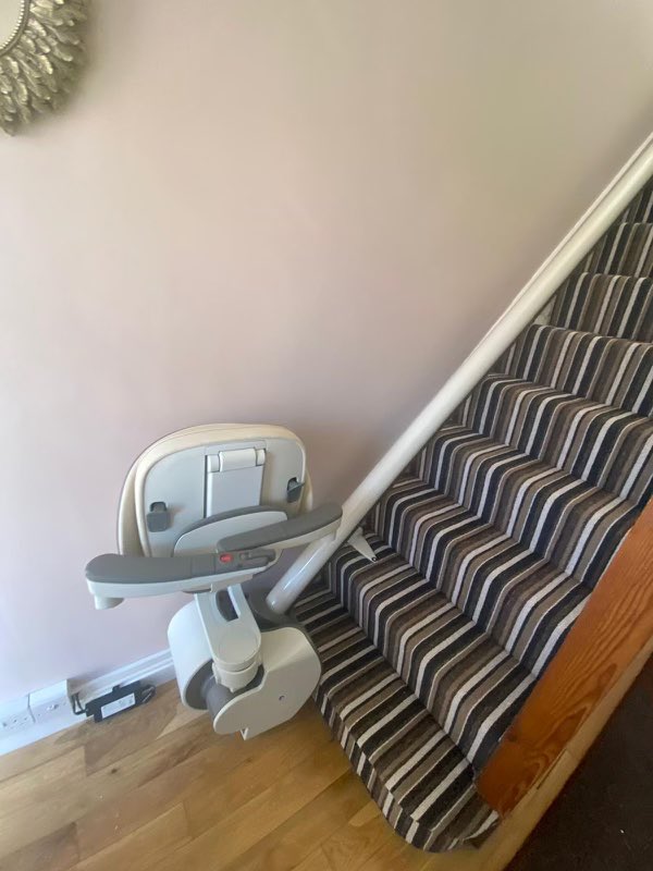 During this dangerous heatwave, our thoughts and prayers are with anybody in need who has struggled with extreme weather over this period 🙏🏻 

Thank you <a href="/accessbdd/">Access BDD</a> for your Flow X Stairlift, a top quality lift that keeps going, no matter the weather 💪

Enquiries: 01733857421 ☎️
