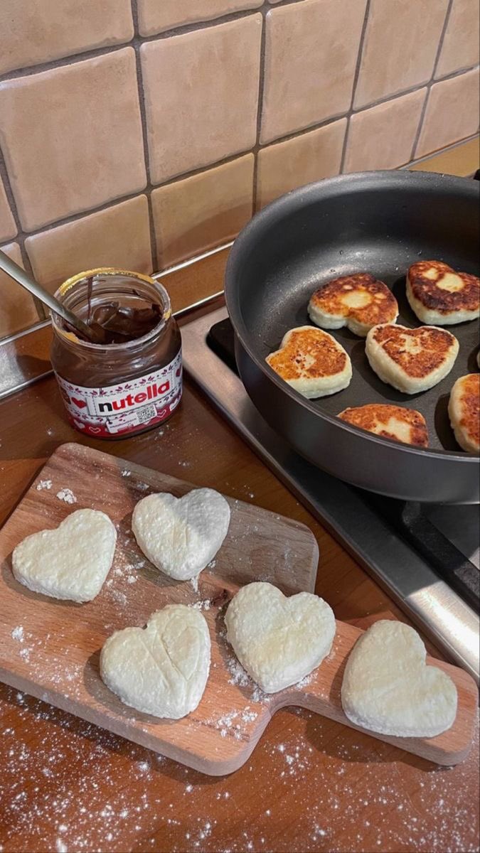 —heart shaped nutella pancakes <3