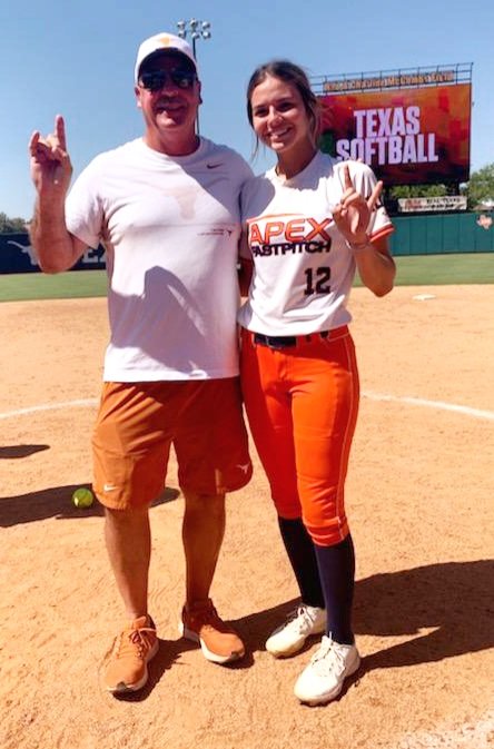 Thank you Coach Singleton and Coach White and everyone that helped put on a great camp! I had a great time and experience, thank you all. HOOK'EM!! @CoachSingTexas @TexasCoachWhite @TexasSoftball