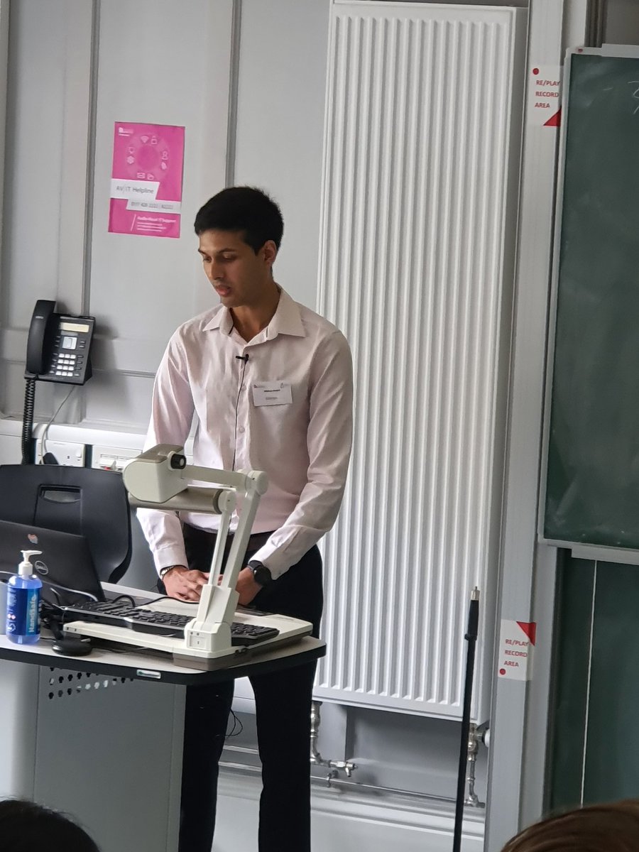 BCS_CDT's tweet photo. Next we have Mehul Jesani (@mehoolj) from the @ClaydenGroup presenting his methodology work involving the exploration of the conformational bias of amides to unlock reactivity! #CDTSummerConference https://t.co/YLLfFnEJrv