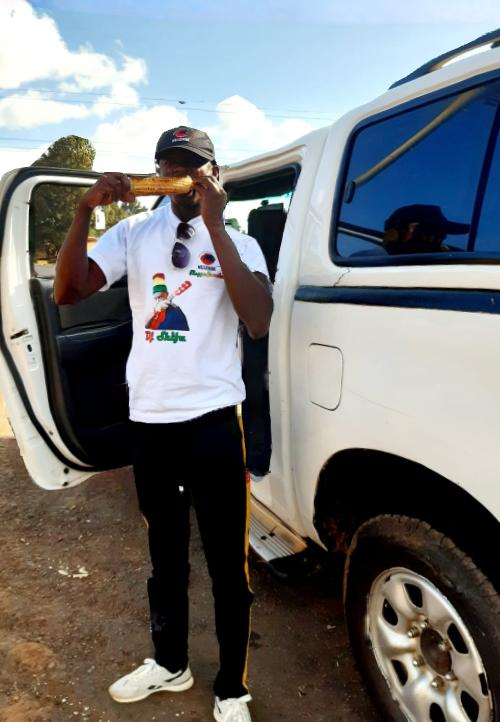 Mulembe_FM's tweet photo. #Kalakala Lituma lisambe likholanga obulayi noli khulichendo. Otsia niwibetsekala pole pole. Karibu Mushipindi nende @martshiku @PaulineWere5 @AtieliPaul @pakadima1 @wa_malulu @GOngachie @ELPHASKONZOLO22 https://t.co/iDrnnKlAL5