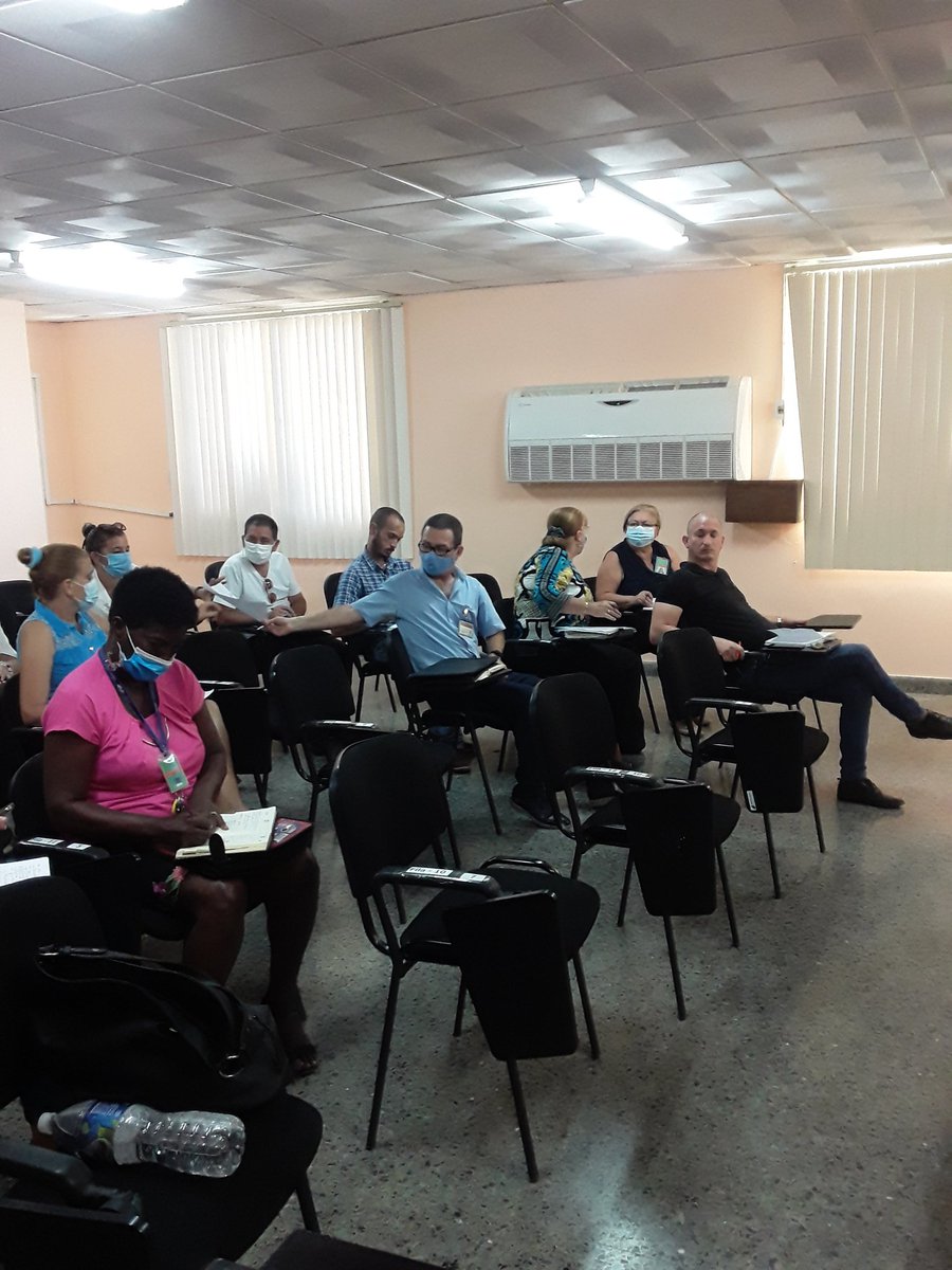 BenitoReyGonza1's tweet photo. Sesiona en el @MTSS_CUBA la reunión del Grupo de Administración de la Seguridad Social entre el #INASS_CUBA y las instituciones pagadoras.
#MtssCuba
@VMarlenGarcia @DinorahVento @Grabiel920328 @DarienEAvila https://t.co/0lxaPcFfVH