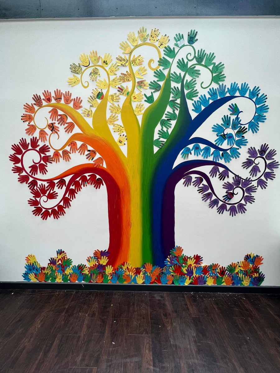 A progress update on our beautiful tree. Celebrating our differences. Nearly done!  <a href="/CCYD_school/">CCYD</a> #freedom #acceptance #diversity