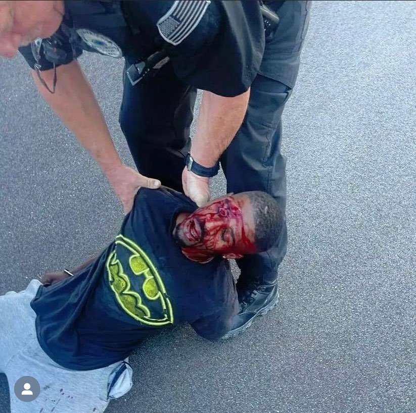 ModestyQueen19's tweet photo. #BrandonCalloway is a 25 year old college graduate and member of Alpha Phi Alpha Fraternity. He was delivering for @doordash when #Oakland Police @oaklandpoliceca attempted to pull him over allegedly for failing to stop at a stop sign and driving 32 mph in a 20 mph https://t.co/NlYe9PjDuc
