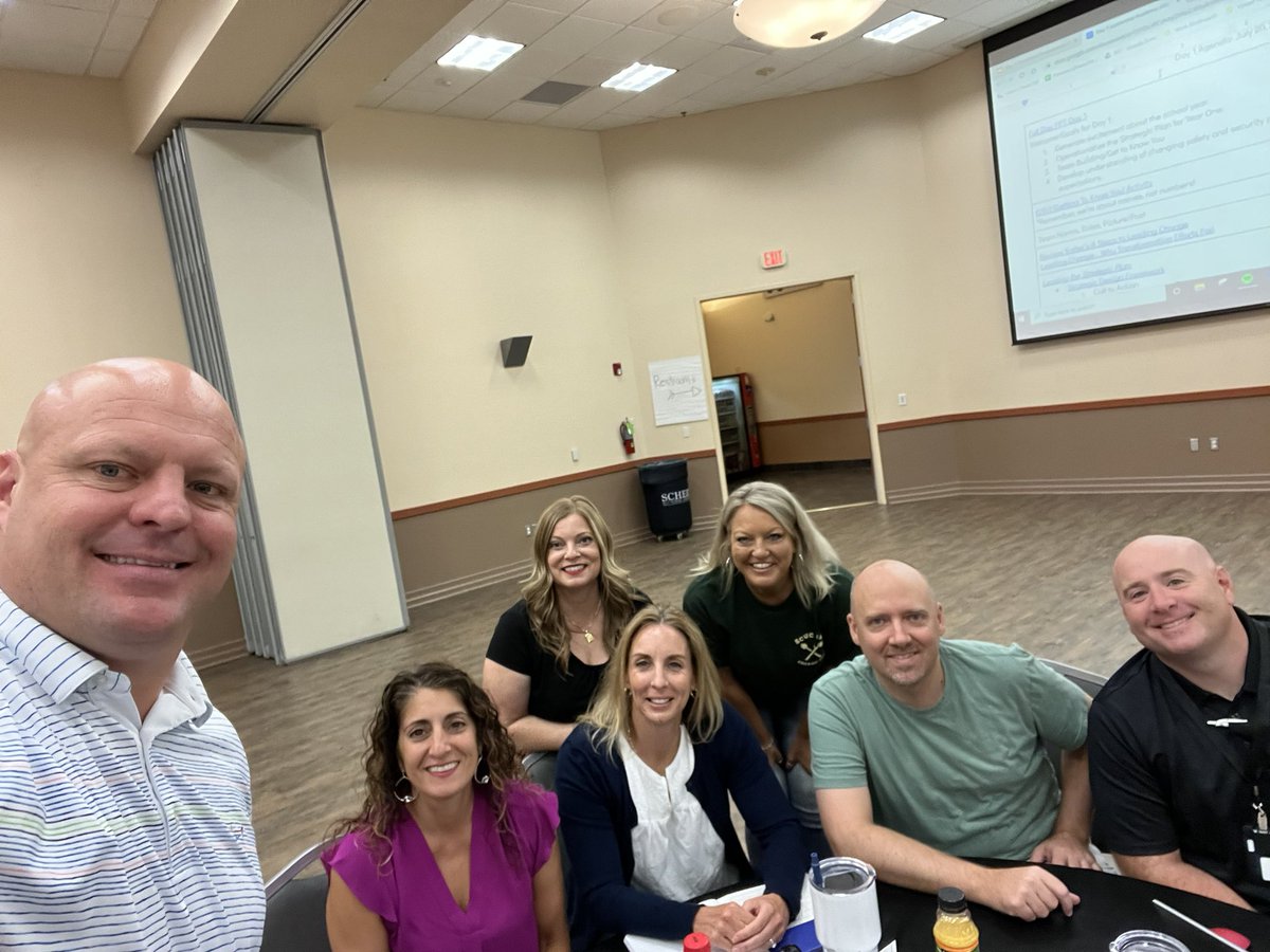 Team 11-Always on Call
Kicking the 22-23 SY Off #WeAreSCUC <a href="/SCUCISD/">SchertzCiboloUC ISD</a>