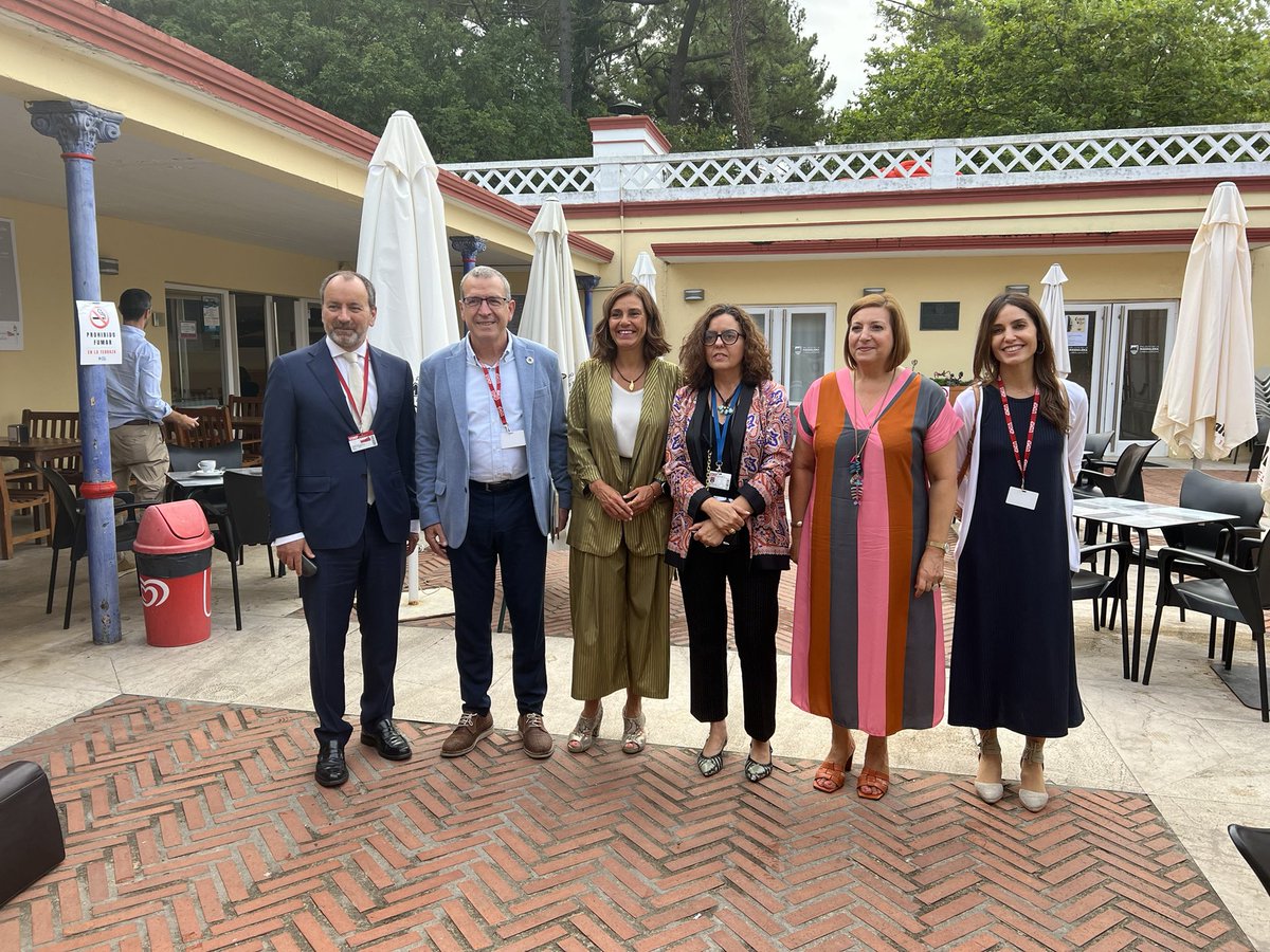 ✅ La consejera de Presidencia defiende mantener el peso del coste de los servicios en la financiación autonómica para hacer frente al despoblamiento

👉🏻 @PaulaFdezPRC afirma en la <a href="/UIMP/">UIMP</a> que #Cantabria implantó en dos años 70 medidas de su Estrategia ➡️ bit.ly/3RYJfVg