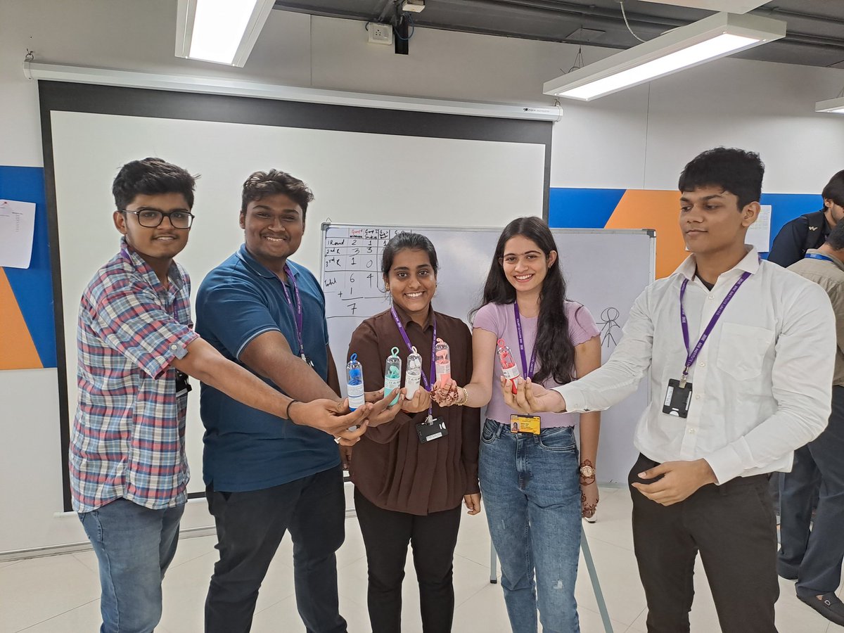 finxinstitute's tweet image. Games are fun way of learning values and developing skills! Our students from BCM  batches having fun while learning about capital markets. Here’s a full house of students playing Pictionary!
#games #funsession 
@BSEIndia @BSEInstitute @ambydatta @ashishchauhan