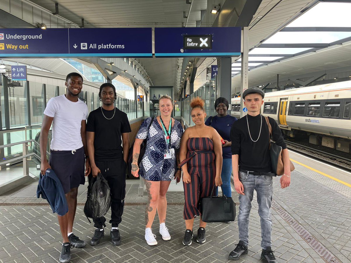 riofoundation's tweet image. And they’re off! 🐎These young people are heading to the @Sandownpark to learn all about careers in the racing industry as part of our partnership with @TheJockeyClub .  Watch out 👀for photos later on this evening. #creatingopportunities #notboxed.