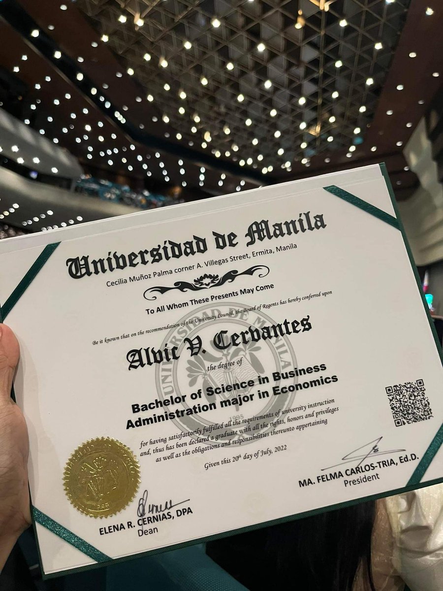 AlvicBurns's tweet photo. The long wait is over! After 4 years finally I can say hello again PICC! 💙💚 Congrats UDM Batch 2022 🌸 https://t.co/kqK5FDue5F