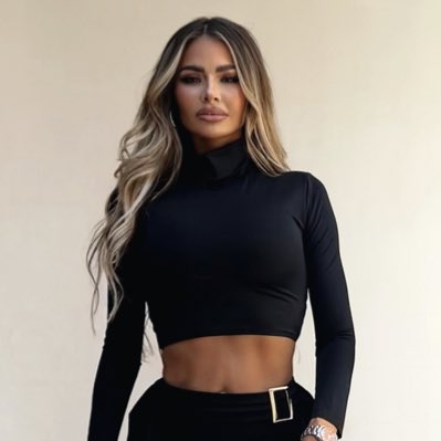 Chloe Sims starship on Twitter: "#NewProfilePic https://t.co/ZiVvmpaIbC