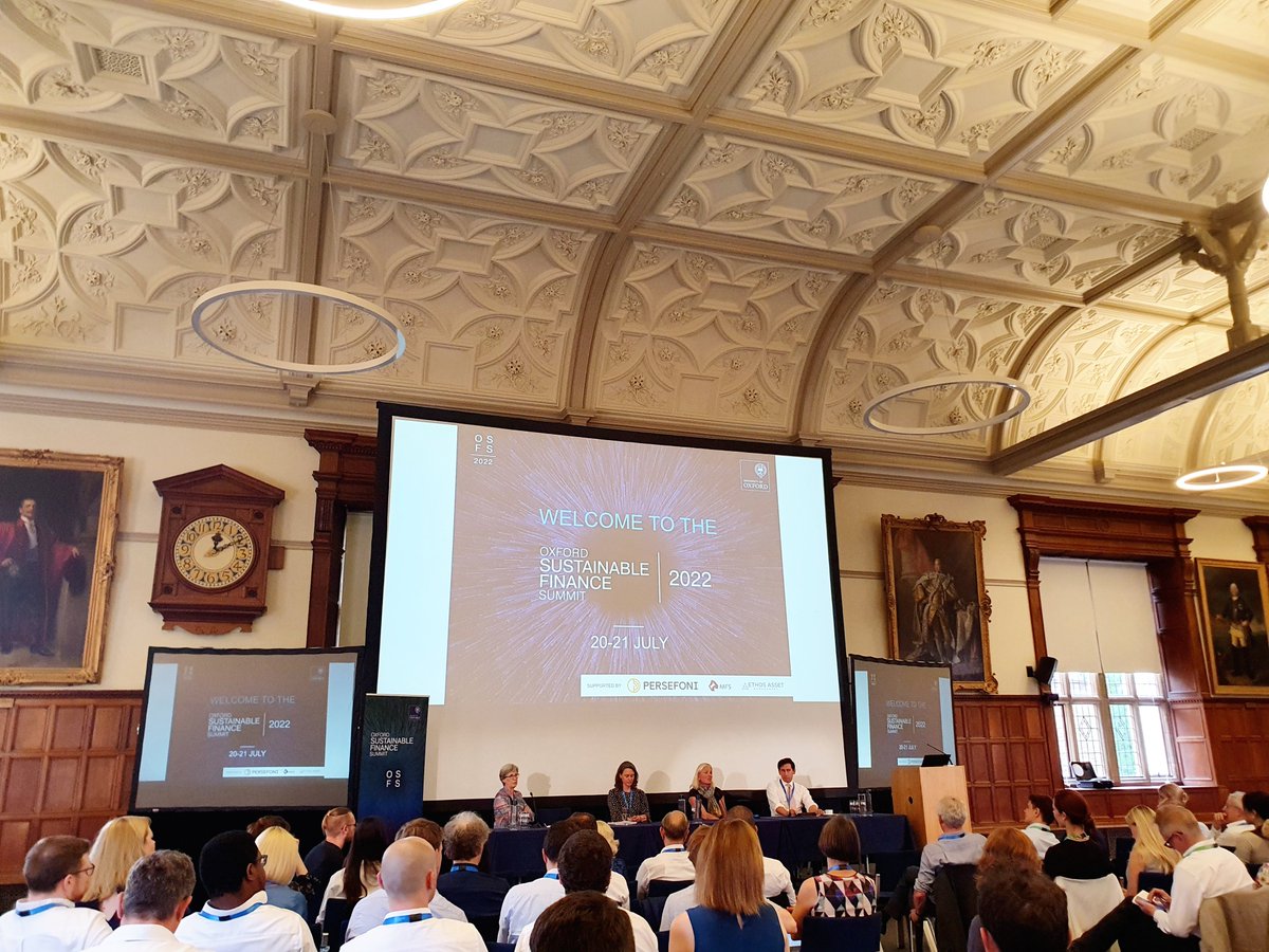 lucyerickson_'s tweet image. &quot;Climate change is simple. We need to reduce emissions and we are not on track for 1.5 degrees&quot; ... &quot;We need a carbon price and polluters need to pay&quot; says @cathmckenna, former Canadian Minister for the Environment &amp;amp; current @UN 

#OSFS2022 
#sustainablefinance @TheSmithSchool