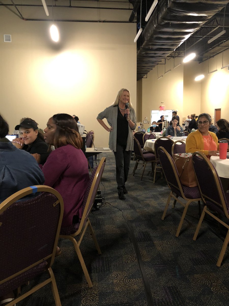 lunaleads's tweet photo. Getting started with giving feedback and the 7 Steps with @DrMelindaMiller @Seidlitz_Ed @HISDMultiPrgms @ByromJocelin @alamo_valentina @Carrillo_HISD #MLPDTeam https://t.co/iBuNo3pbjr