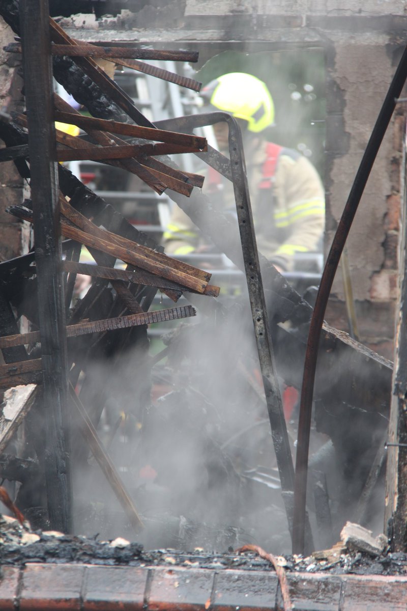 SYFR's tweet photo. STATEMENT

A major incident declared in South Yorkshire has been stood down.

The number of fires being dealt with by emergency services has reduced significantly, but the fire service warns that conditions remain extremely dry and the risk of fire is still very high.

(1/2) https://t.co/Gwh8OXzM6s