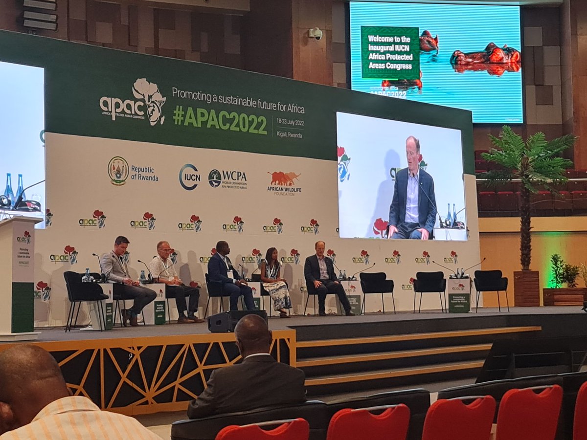 wiompan's tweet image. Insightful presentation from @VatosoaRakoton1 on the efficacy  of the MIHARI network as an OECM.   Key lesson: the future of marine conservation is in #OECMs and local communities.