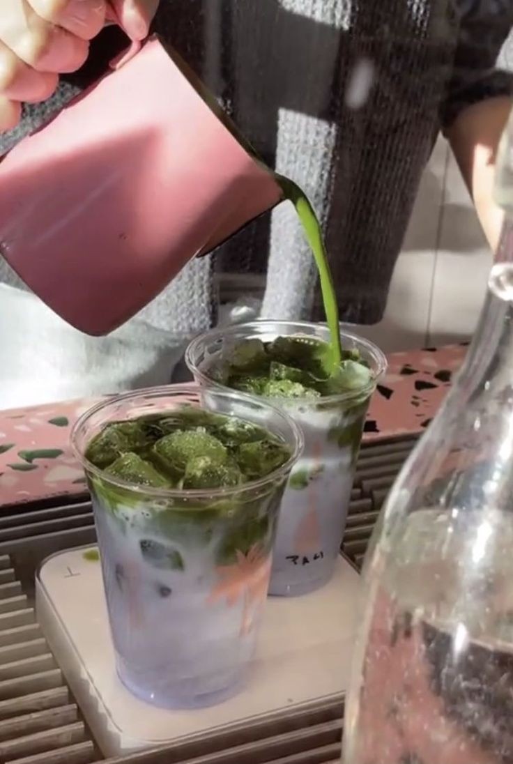 liIacdaisy's tweet photo. time for matcha 🍵 https://t.co/zGOafFWcl9