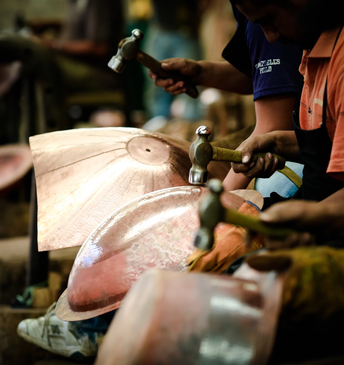 Hand-hammered using centuries old techniques, our bespoke #kitchen and #bath products are completely unique. No two sinks, hoods, tubs or vanities are exactly alike. Learn more about how our products come to life on our website: thompsontraders.com/our-artistry/ #ThompsonTraders