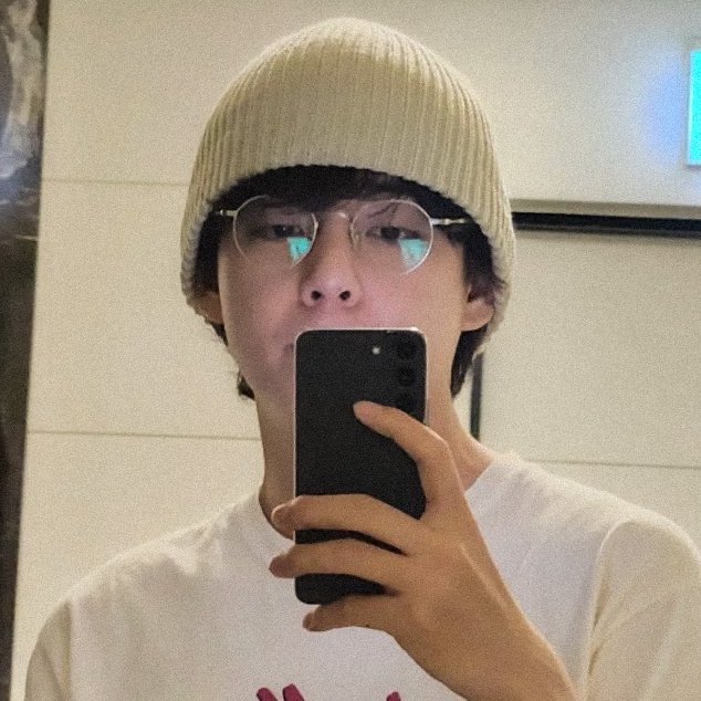 zayung pics (@comfortzayung) on Twitter photo 