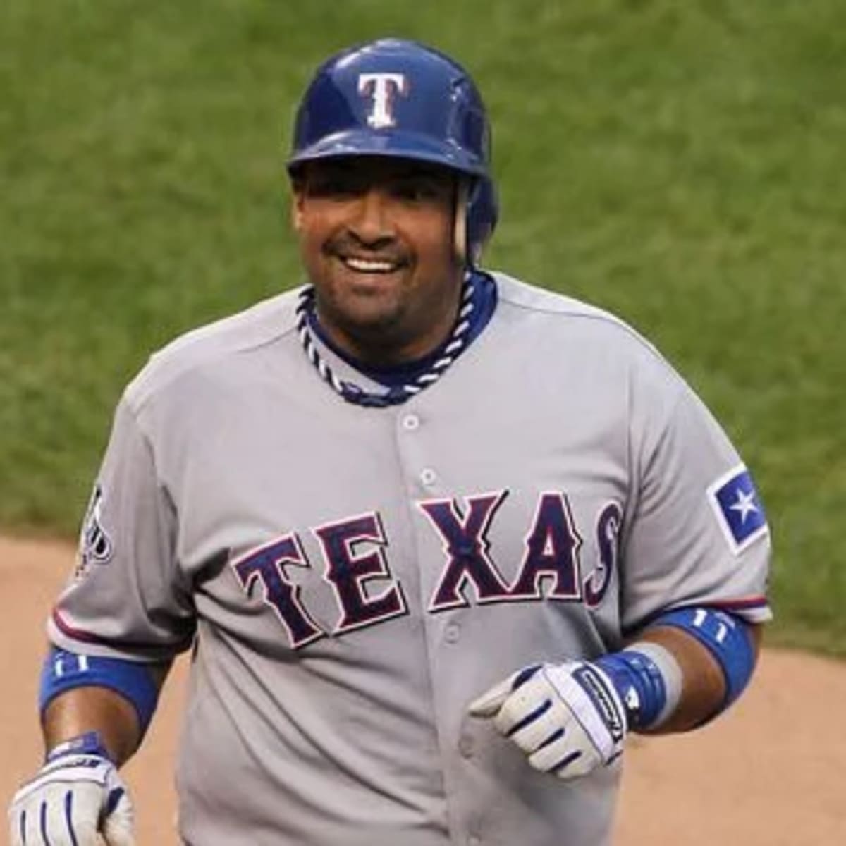 Happy birthday to former catcher Bengie Molina. 