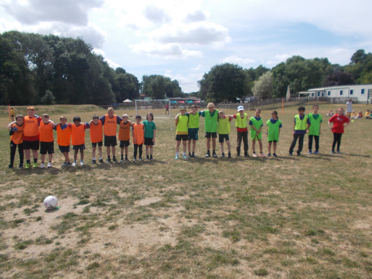 St Stephen's Junior School tweet media