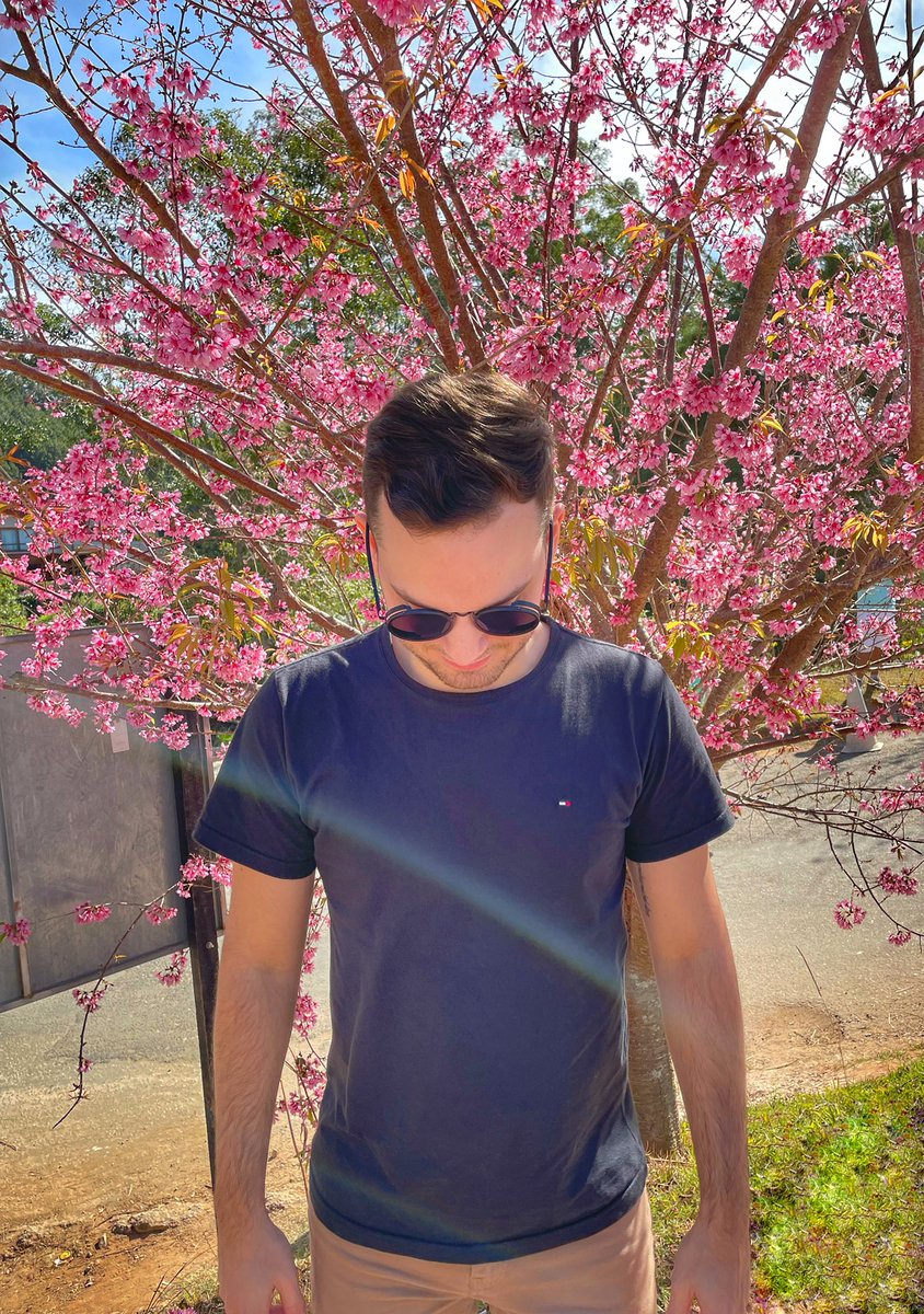 renanunnes's tweet photo. parar &amp; contemplar 🌸🍃 https://t.co/t4dEPPlKrv
