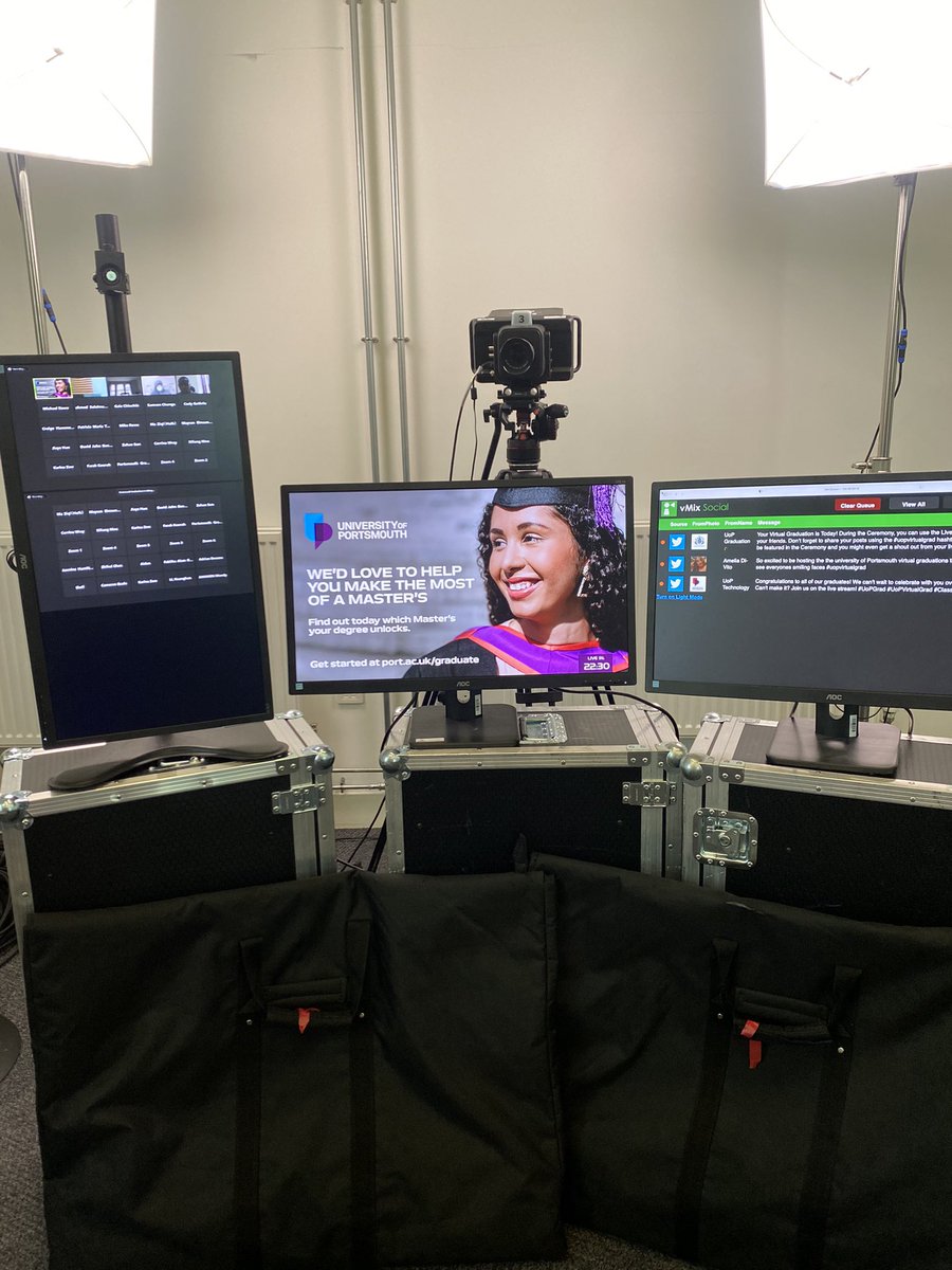 mimi_divito's tweet image. Here is a sneak peak behind the scenes of todays virtual graduations! #UoPVirtualGrad #Classof2022