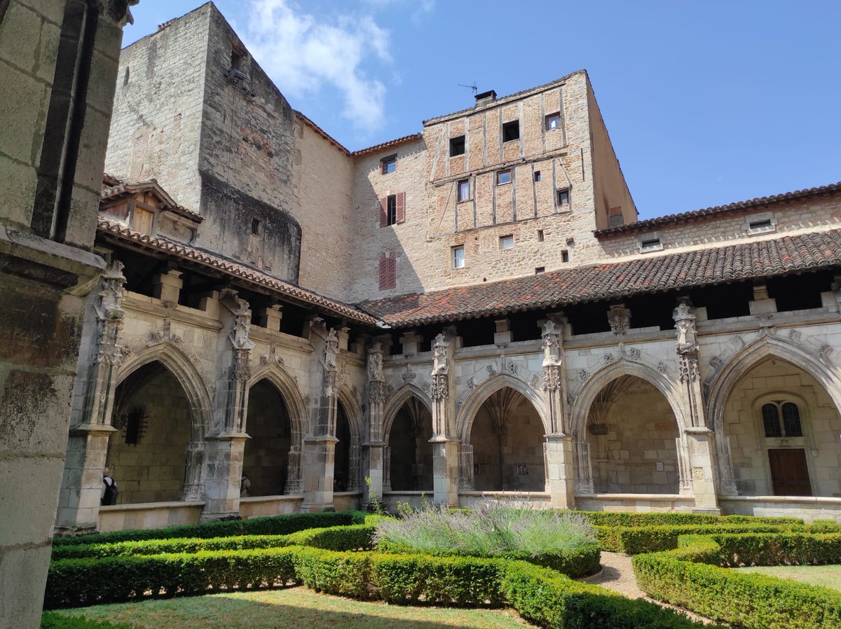 Sites&Cités (@sitescites) on Twitter photo <a href="/SitesCites/">Sites&Cités</a> est à #Cahors pour accompagner l'extension du label "Villes et Pays d'art et d'histoire" à l'échelle de <a href="/Cahors_Agglo/">Cahors Agglo</a> avec <a href="/jmvayssouze/">Jean-Marc Vayssouze-Faure</a> <a href="/SitesCites/">Sites&Cités</a> est à #Cahors pour accompagner l'extension du label "Villes et Pays d'art et d'histoire" à l'échelle de <a href="/Cahors_Agglo/">Cahors Agglo</a> avec <a href="/jmvayssouze/">Jean-Marc Vayssouze-Faure</a>