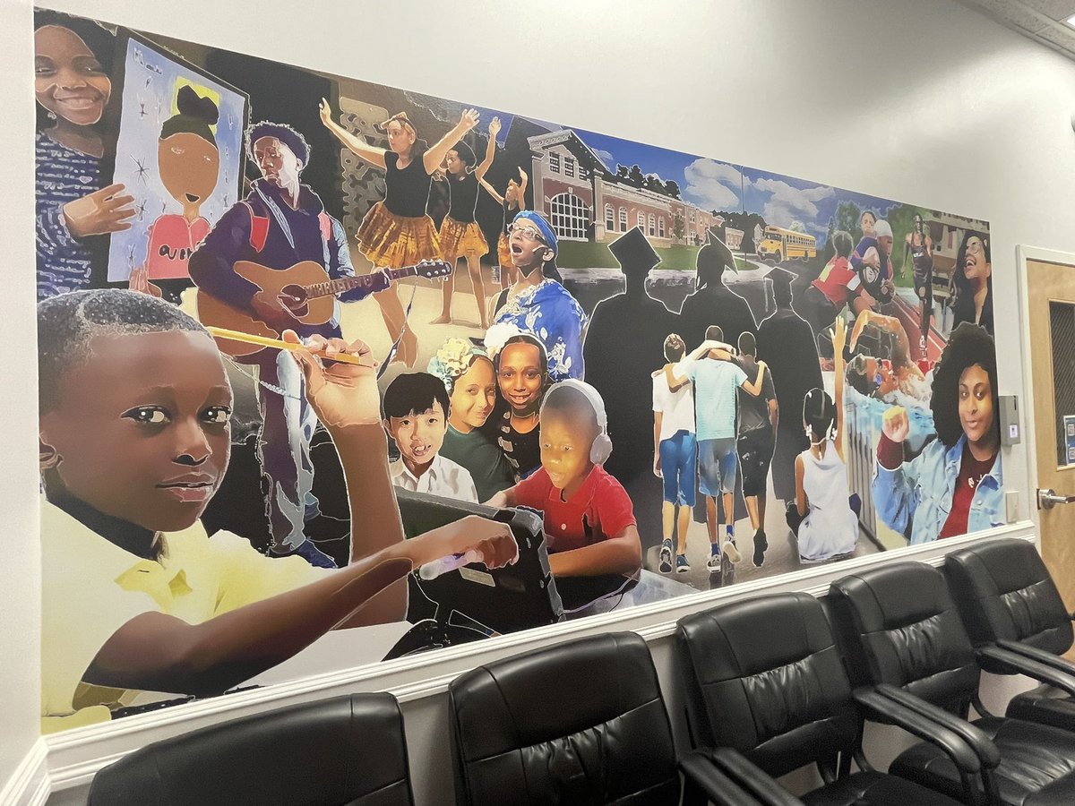 I am in complete awe at the beauty and intention of the visuals displayed at <a href="/METCOIncHq/">METCO, Inc. Headquarters</a>.  Every school district (METCO and not) should tour this incredible facility. <a href="/MelrosePS/">MelrosePublicSchools</a>
