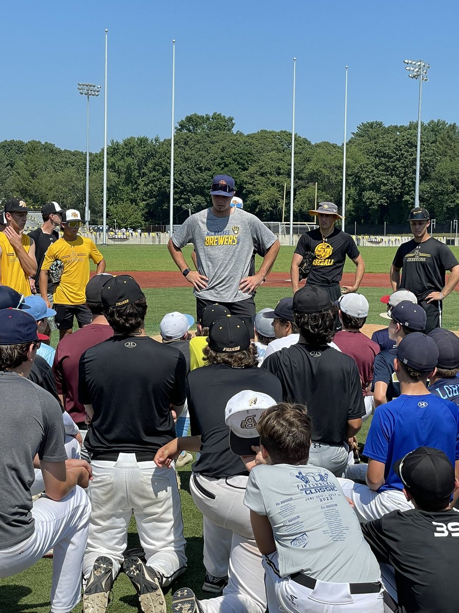 Brewers 10th Round Draft Pick Brian Fitzpatrick stopped by camp today to talk to the boys about his journey from St. Anthony’s to the draft! #FriarNation #ThisIsMyCrew <a href="/StAnthonysAth/">St. Anthony's Friars</a> <a href="/StAnthonysHS/">St. Anthony's HS</a> <a href="/Brewers/">Milwaukee Brewers</a> <a href="/axcessbaseball/">Axcess Baseball LI</a>