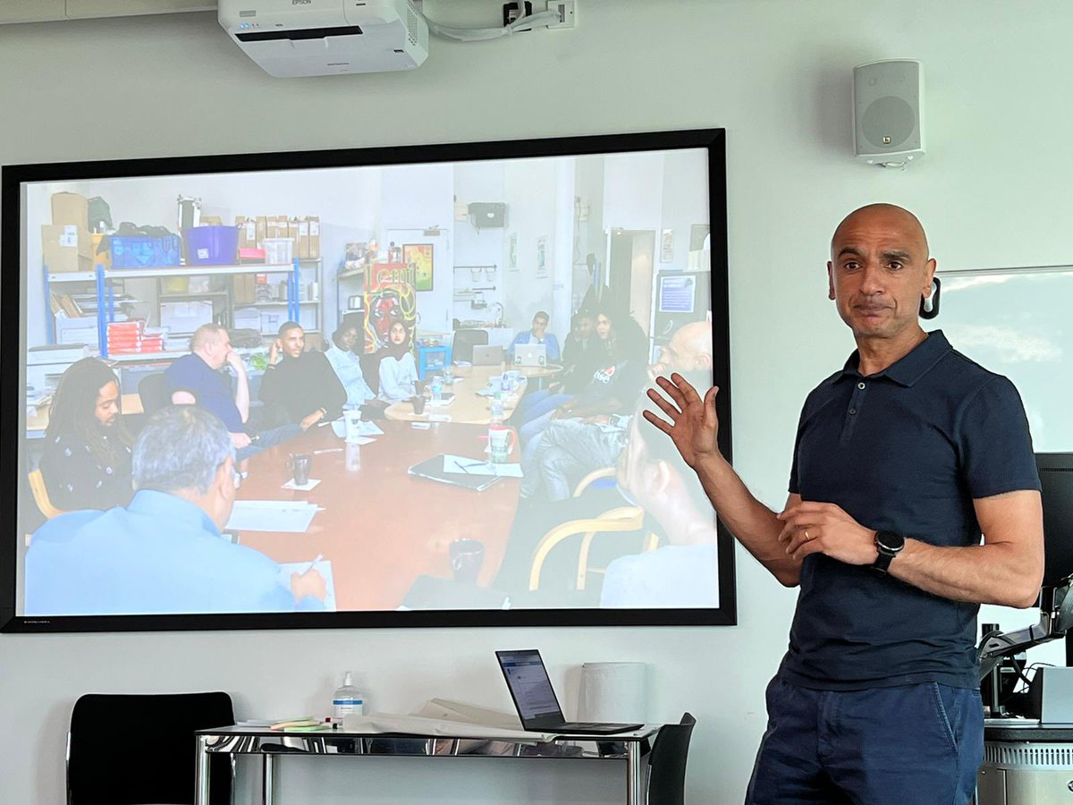 We are at the Festival of #EngagedScholarship <a href="/ManMetUni/">Manchester Metropolitan Uni</a> today! 

Prof <a href="/monderram/">Prof Monder Ram</a> has presented during the ‘Collaborating and Co-creating Innovation’ session 🗣