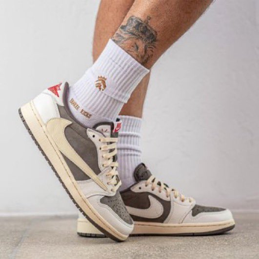 SneakerHeadDrop's tweet photo. Who ready for tomorrow!! https://t.co/7JJYwD21jt