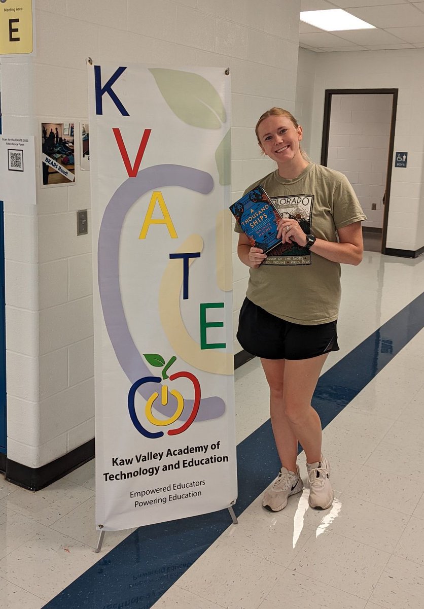 Another winner!  Thank you <a href="/RoundTableBks/">RoundTableBookstore</a> for the donation! #kvate2022