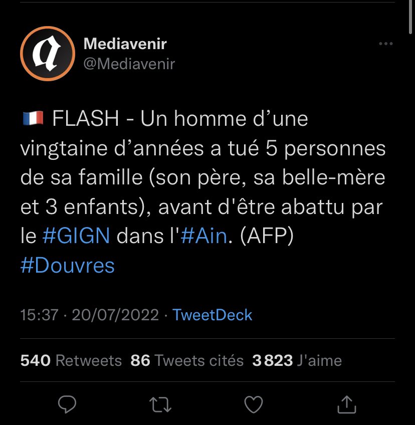 meltamaok's tweet photo. y’a un truc sur ce réseau social qui rend les gens fous https://t.co/0IKpgcQwCk