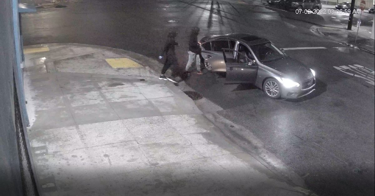 RemoteAlly's tweet image. Attempted Break In! Thankfully this customer is using our @RemoteAlly AI machine and monitoring service. A would be robbery was stopped when the perps were told to leave and that the police were being called. Stop the crime before it happens! #VirtualGuardPost #VGP