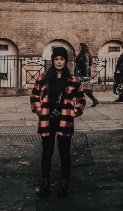 TheFaylor's tweet image. This is about to be my one and only look for the Fall ✌🏻@BaileySarian