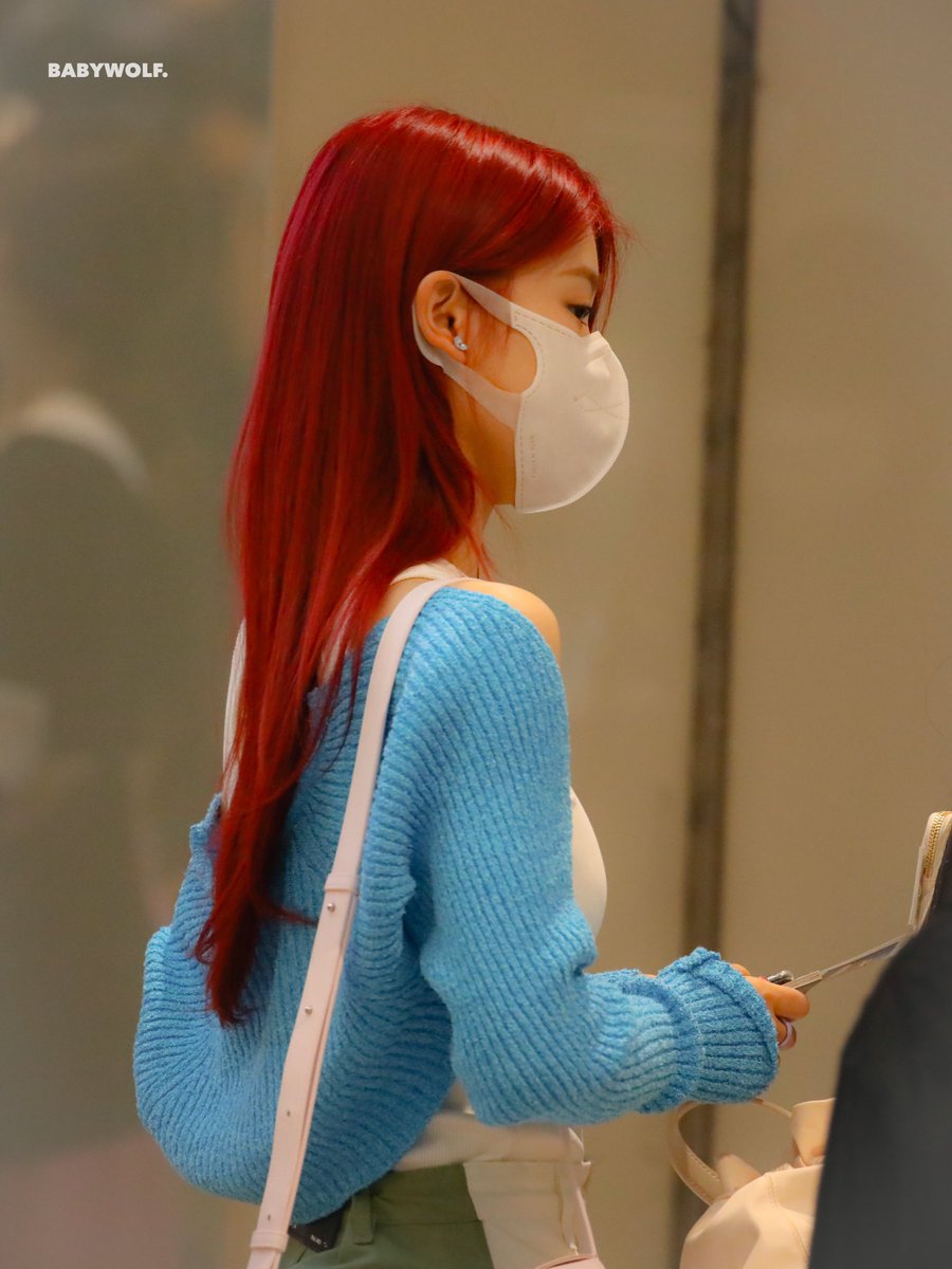 BW_1112's tweet photo. 🐺 220707 ICN

200일🥳✊
会一直陪着妳🌹

#샤오팅 #沈小婷 #XIAOTING
#케플러 #Kep1er https://t.co/lYMdXLiZjm