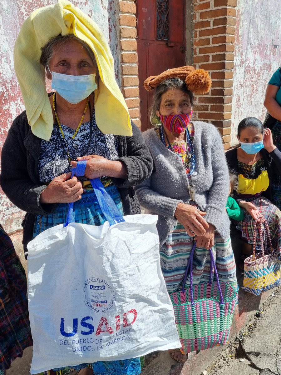 fausto_andreia's tweet photo. #fieldupdates #happeningnow 👇
#CBT 💵distribution to 468 female head of HHs in Santa Clara la Laguna in #Solola.
Thank you to @USAIDGuate for contributing to a world #withouthunger 🥬🍆🍍🥘 https://t.co/E7ezmzSwgz