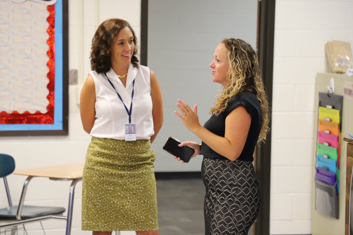 CloverEagles's tweet image. Members of the staff are back for day 2 of the #PersonalizeCSD conference!

#CSDinAction