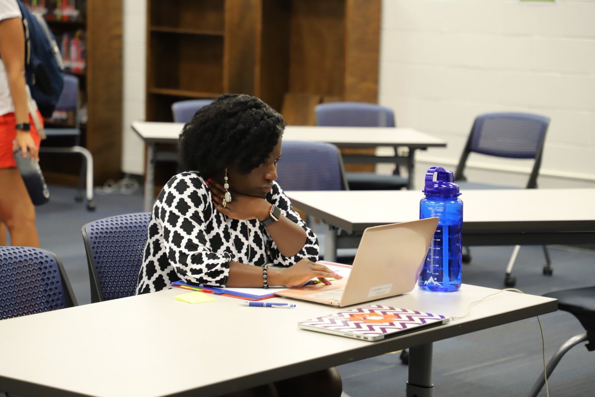 CloverEagles's tweet image. Members of the staff are back for day 2 of the #PersonalizeCSD conference!

#CSDinAction