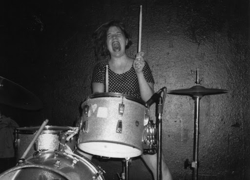 Happy birthday to Tobi Vail of and the Frumpies 