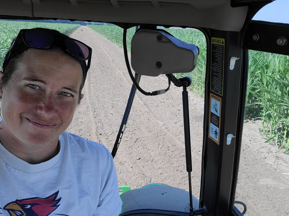 NCWeedScience's tweet photo. We're getting things cleaned up at Johnston Research center in preparation for weeds contest. π± I could work ground all day with ac and 80s rock πΆ. #makeitblack What's your go-to music for field work? https://t.co/vdETMNYrGt