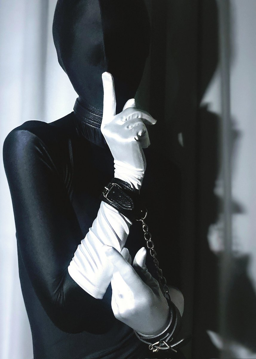 ZentaiFan's tweet photo. The goddess July ❤️, the love of my life. #zentai #goddess #zentaigirl #love https://t.co/9Bvux9zQjz