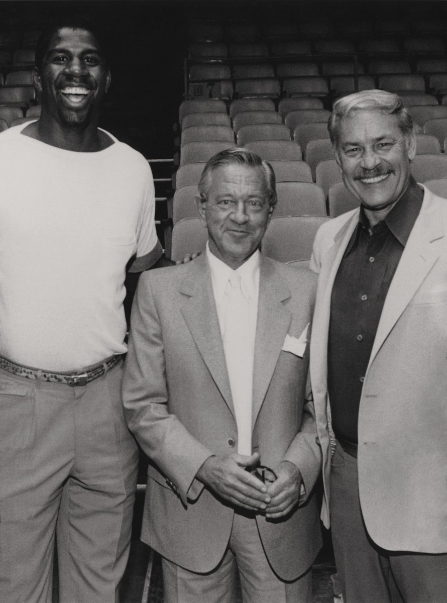 TheCableCenter's tweet photo. Bill Daniels was a born entrepreneur, considered one of the great business visionaries of the 20th century. He was one of the first to focus on the production of sports programming, clearing the way for today’s regional sports networks. Congrats & welcome to the #CableHOF! 🌟 https://t.co/UcyLB1ZGxw