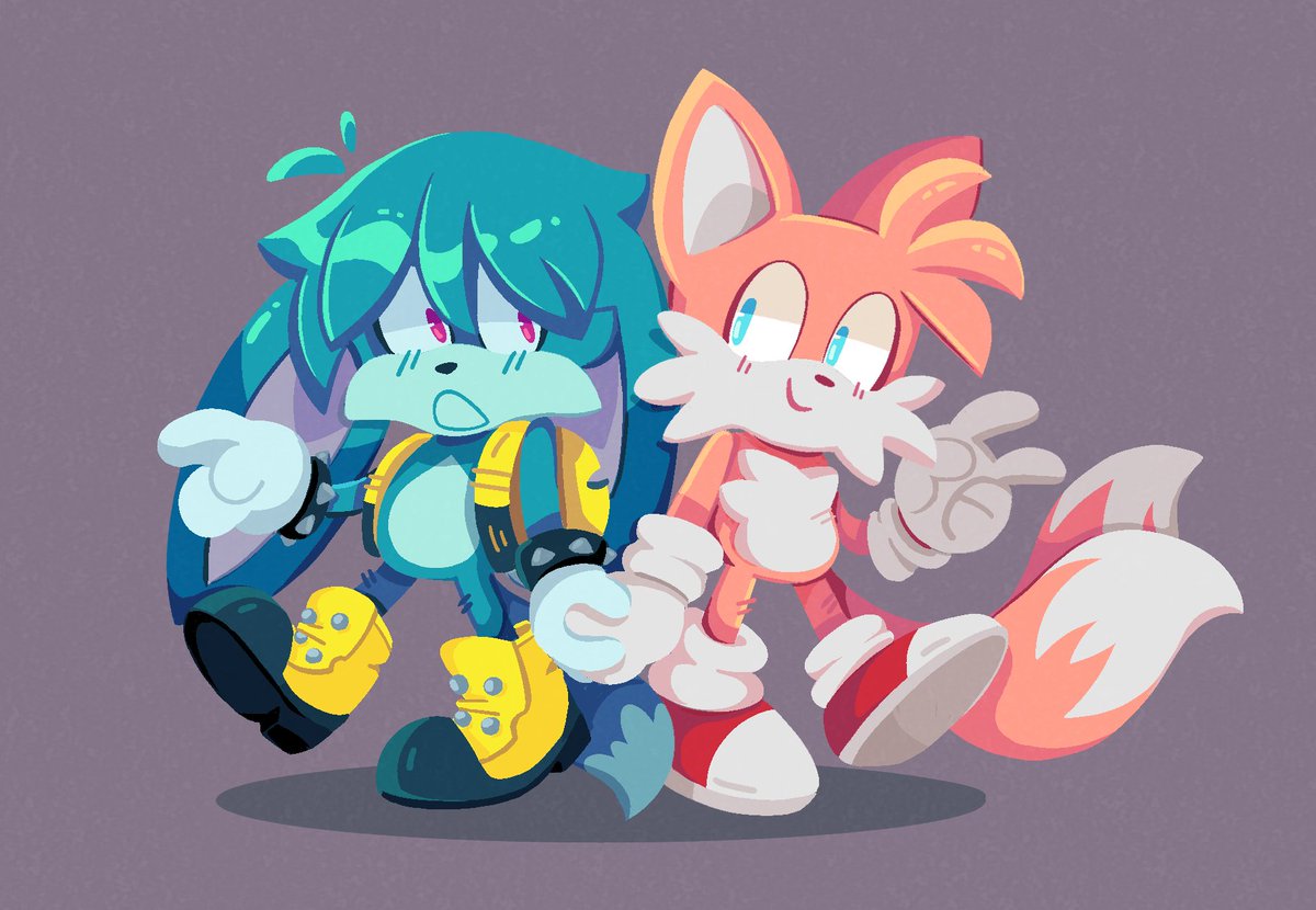 Two little foxes 
#SonicTheHedgehog #IDWSonic #tails #TailsTheFox  #kitsunami #KitTheFennec